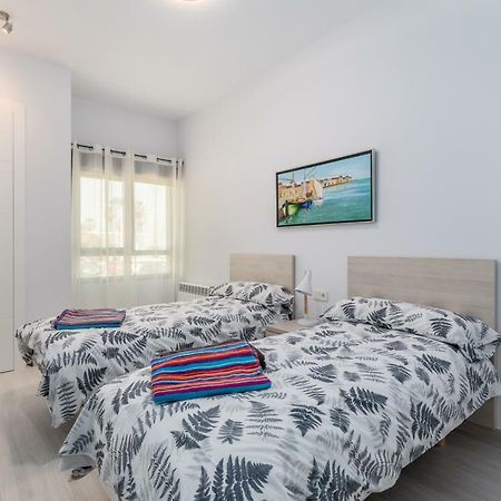 Luxury Beach Front Apartment With Pool Valencia Ngoại thất bức ảnh